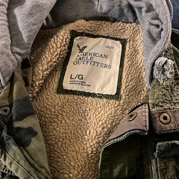 Thick men’s American Eagle LARGE Sherpa inside insulinated jacket 🔥🔥🔥 - Picture 2 of 7